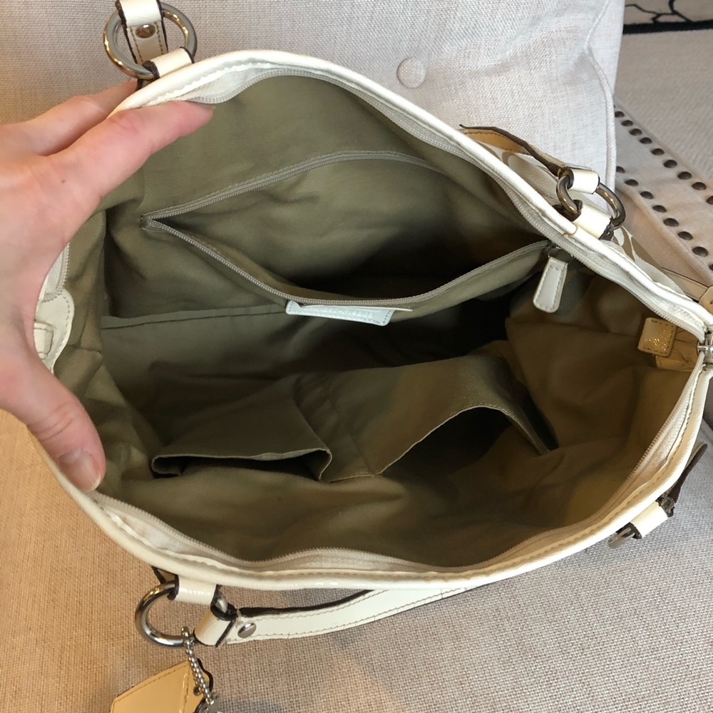 ❤️Coach❤️ purse! - Picture 8 of 8